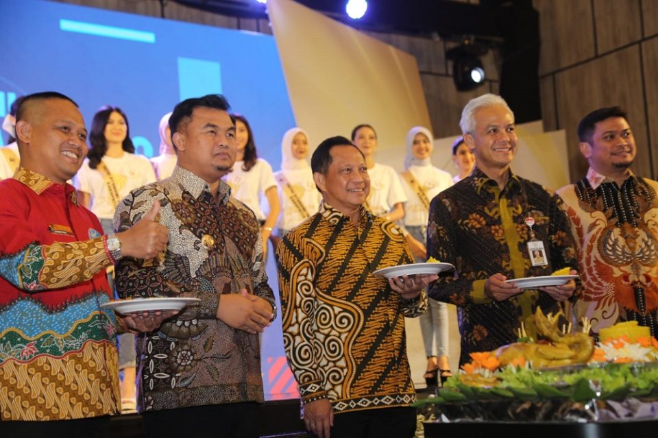 Di HUT Ke-23 Apkasi, Mendagri Tito Karnavian Ajak Para Bupati Bangkitkan Sektor Swasta dan UMKM