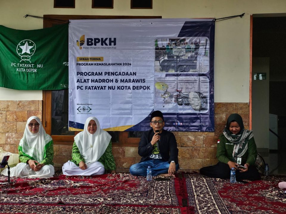 Fatayat NU Kota Depok Terima Bantuan Hadroh Dari BPKH